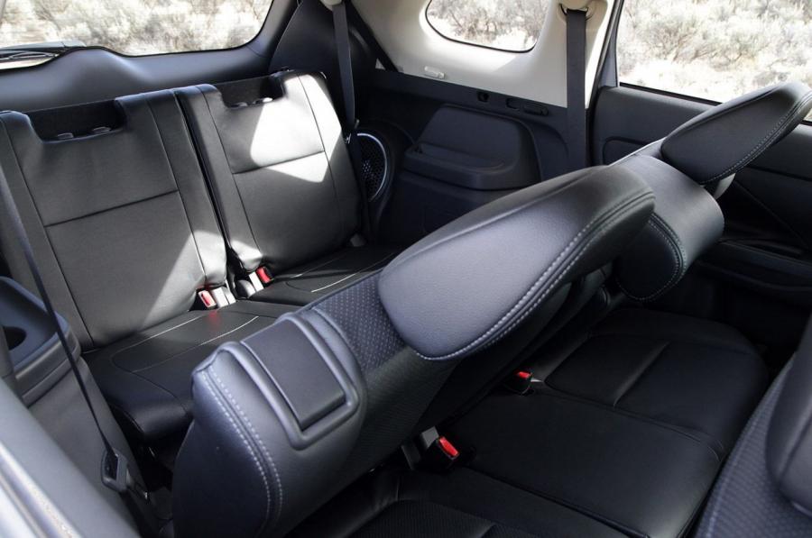  Mitsubishi Outlander 2014 года  (фото 17 из 136)
